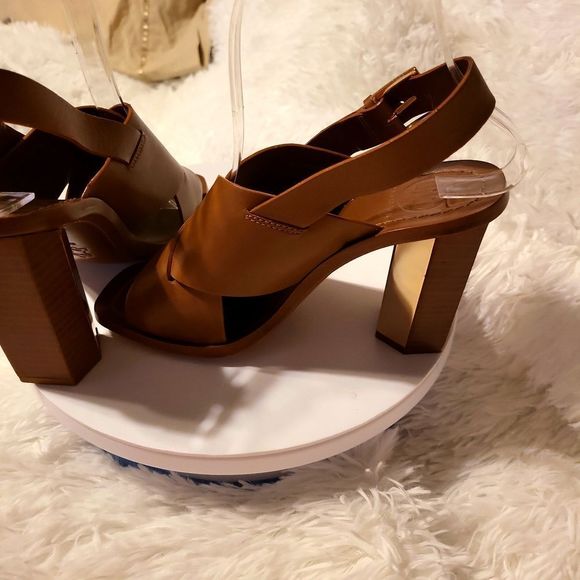 Tory burch authentic heels - Picture 7 of 13